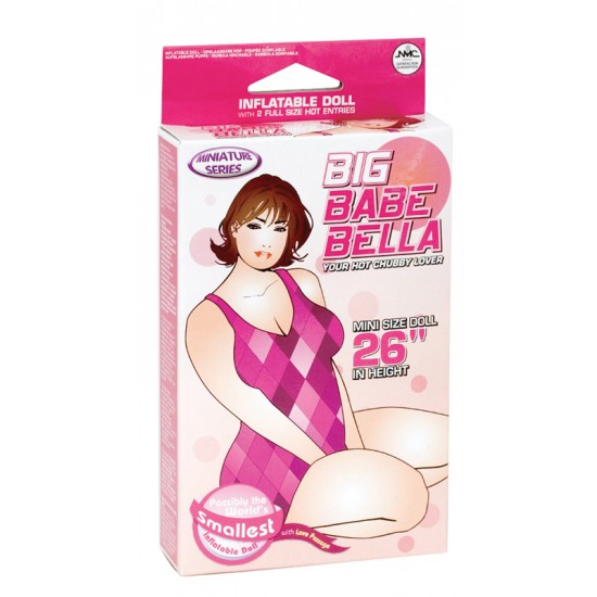 Perca-se nas curvas elegantes desta mini boneca insuflável.“Big Babe Bella” é uma mini boneca insuflável, portátil, com curvas atraentes e 2 orifícios de amor: vagina e ânus. Mantém-se em pé e vai aquecê-lo durante