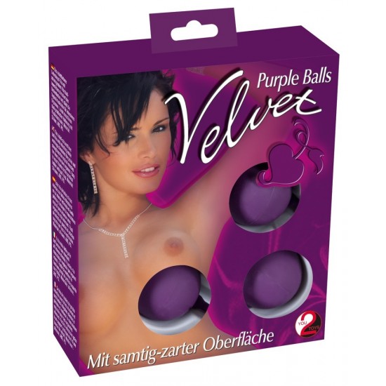 This purple love ball triple is a good trainer if you want to straighten up those pelvic muscles. Features rotative inside balls that start rocking as soon as you move. Very easily insertable and removable. Ball diameter