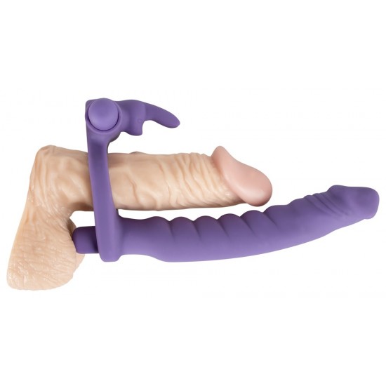 Anel peniano com dildo e coelhinho do clitórisPara dupla penetraçãoVibro-bala removívelSilicone com textura Soft Touch Duplique o prazer!Dildo Strap-on com vibração para ELE e um anel peniano incluindo um estimulador de