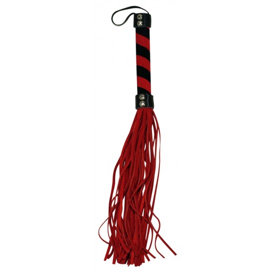 Pequeno chicote vermelho / preto . Manipular envolto em olhar bicolor, chicote com fios de camurça macios. Comprimento 38 cm. Material: couro (camurça).